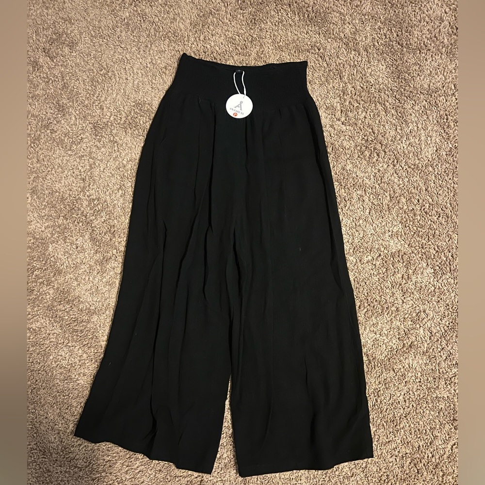 Women’s wide leg pant (Can be used for a swimsuit coverup!)